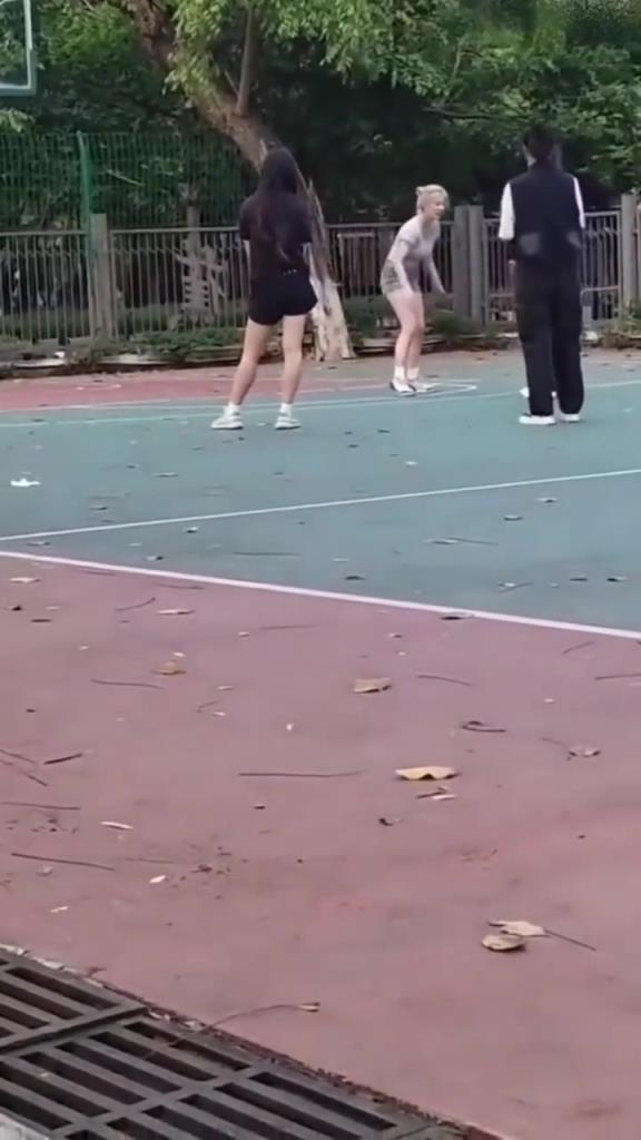 上来就背打女生的男人,真的活该没有女朋友啊